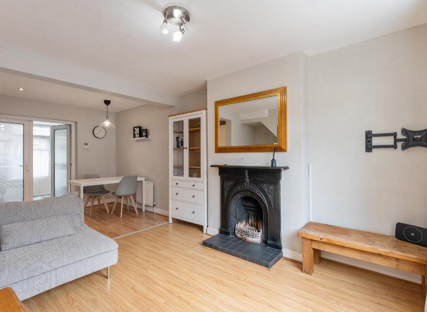 28 Park Drive, Holywood, BT18 9LW
