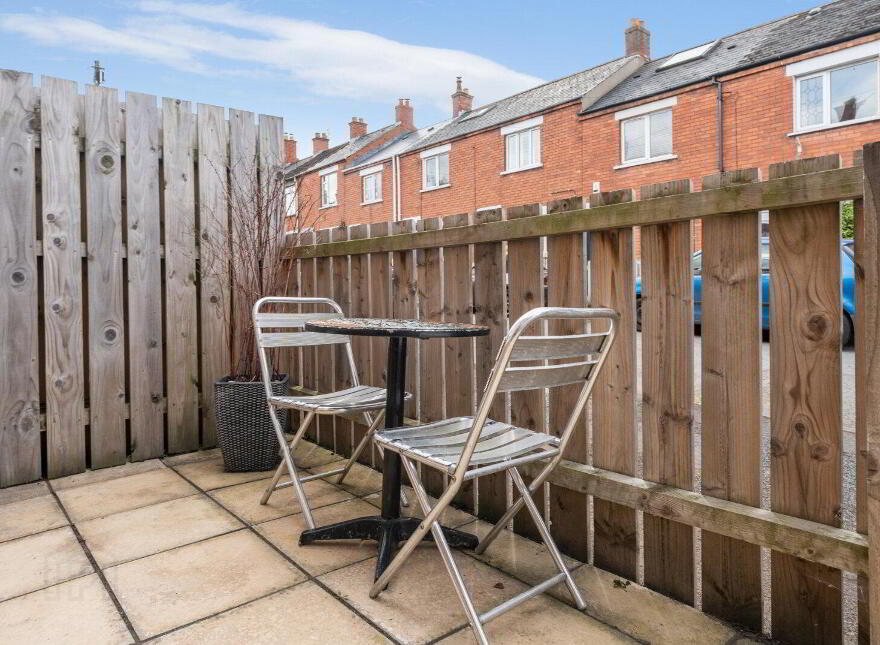 28 Park Drive, Holywood, BT18 9LW