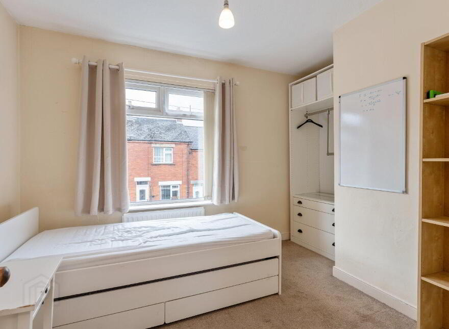 28 Park Drive, Holywood, BT18 9LW