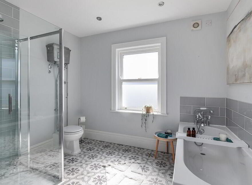 Kensington House, 2 Kensington Park, Belfast, BT5 6NR