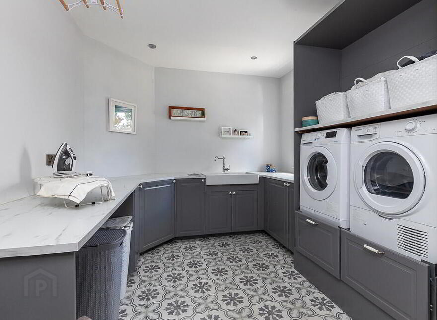 Kensington House, 2 Kensington Park, Belfast, BT5 6NR