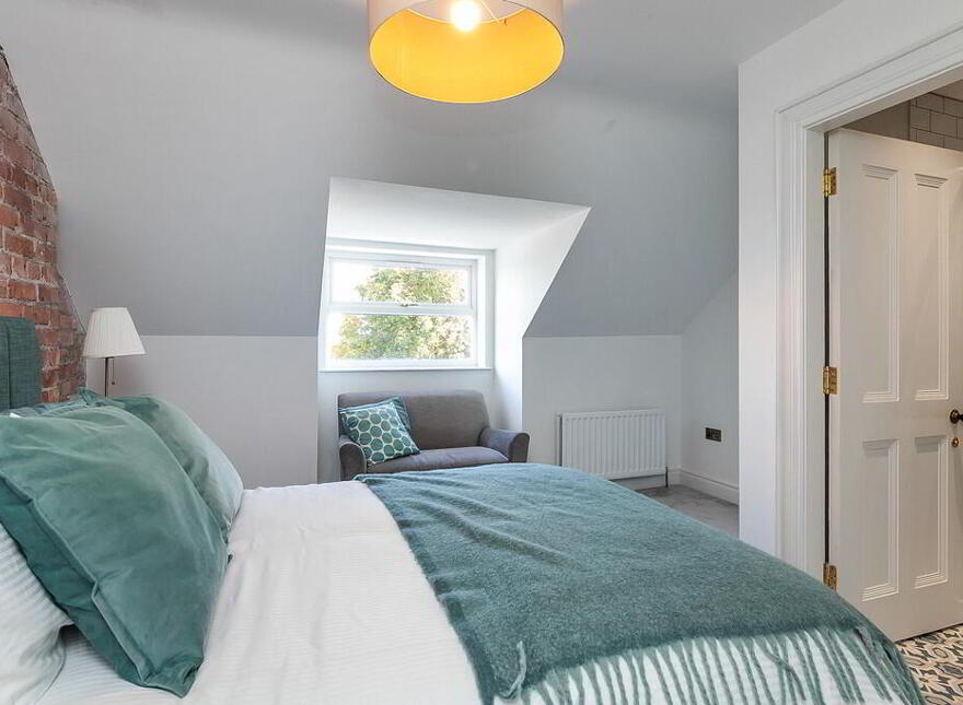 Kensington House, 2 Kensington Park, Belfast, BT5 6NR