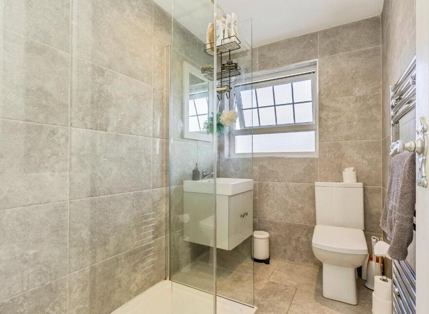 5 Skipperstone Road, Bangor, BT20 4EP