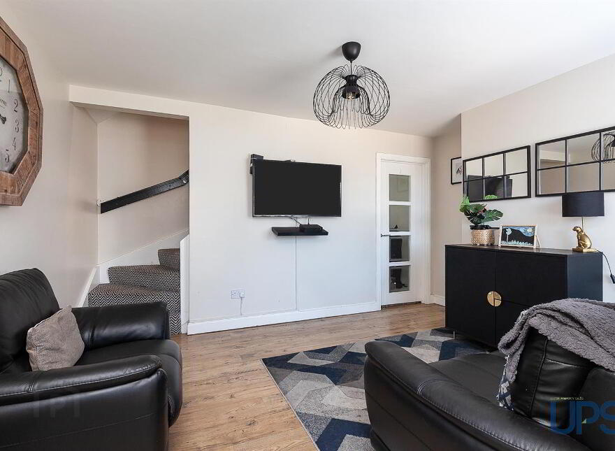 3 Lagmore Meadows, Stewartstown Road, Belfast, BT17 0TE