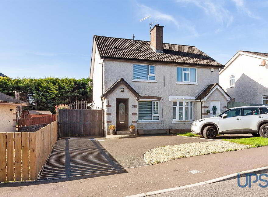 3 Lagmore Meadows, Stewartstown Road, Belfast, BT17 0TE photo