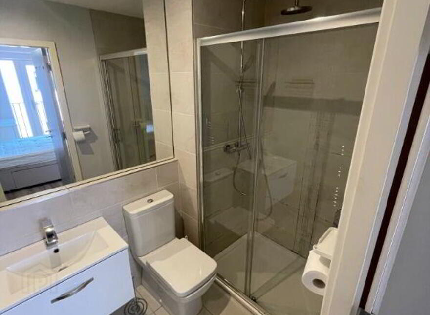 Apt 3, 34 Wellington Park, Belfast, BT9 6DN