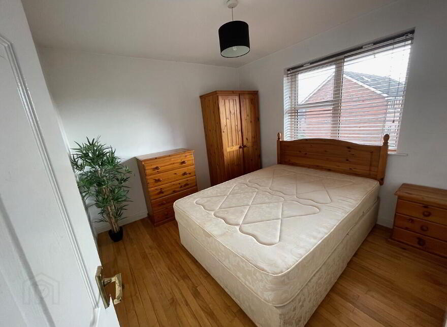 60 Ardenlee Crescent, Belfast, BT6 8QT