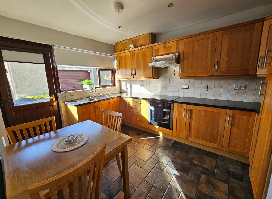 25 Grahamville Estate, Kilkeel, BT34 4DD