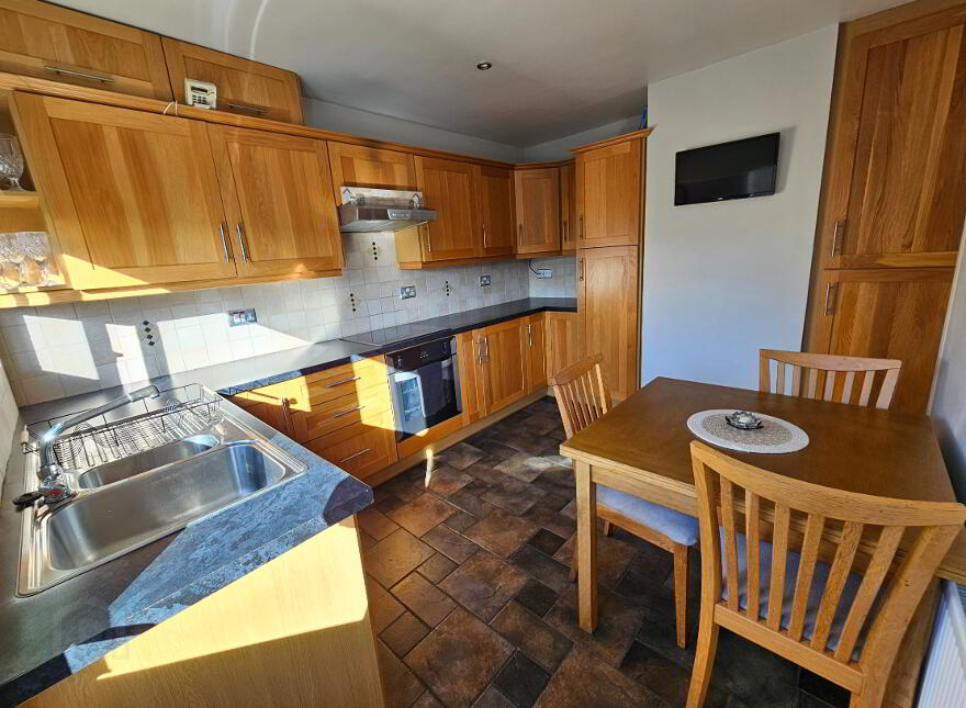 25 Grahamville Estate, Kilkeel, BT34 4DD