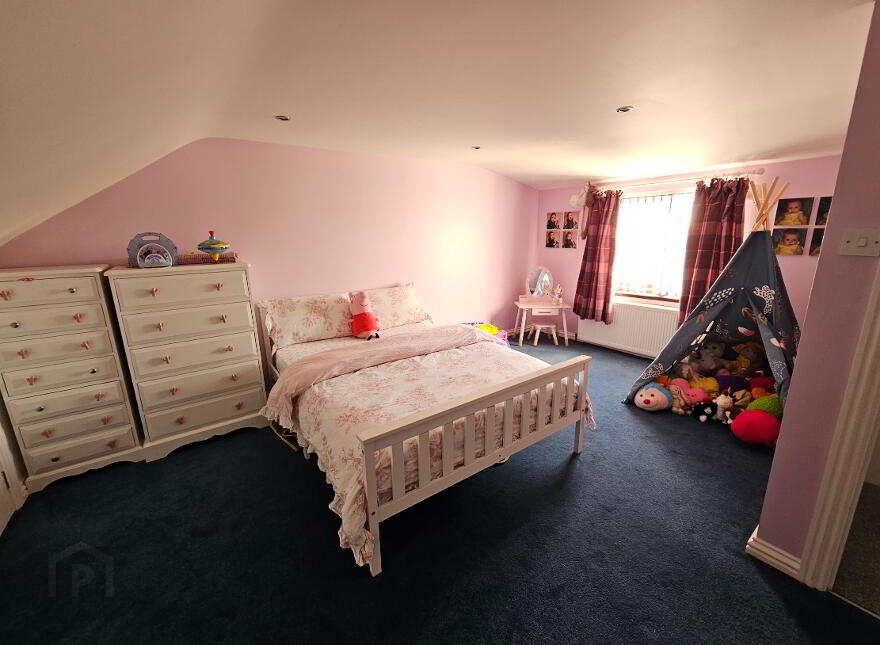25 Grahamville Estate, Kilkeel, BT34 4DD