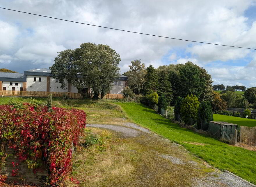 Main Street, Ballyconnell, H14X762