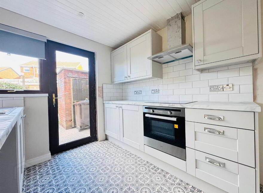 42 Queens Avenue, Glengormley, Newtownabbey, BT36 5HU