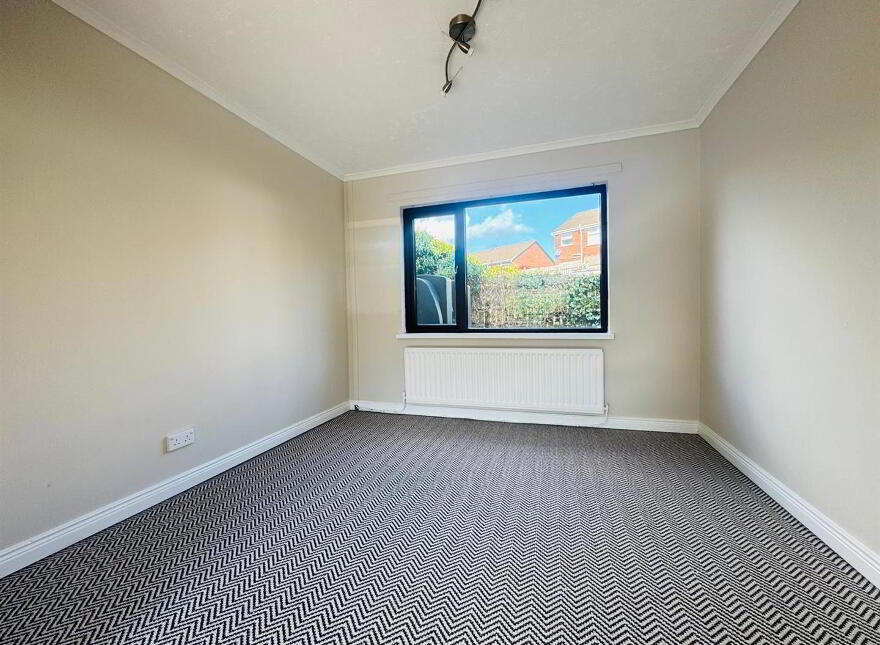 42 Queens Avenue, Glengormley, Newtownabbey, BT36 5HU