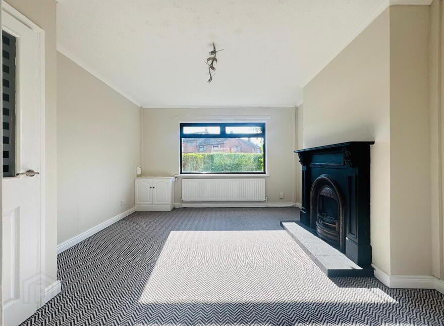 42 Queens Avenue, Glengormley, Newtownabbey, BT36 5HU