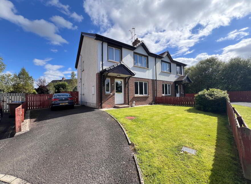 28 Springvale, Moneymore, Magherafelt, BT45 7QA photo