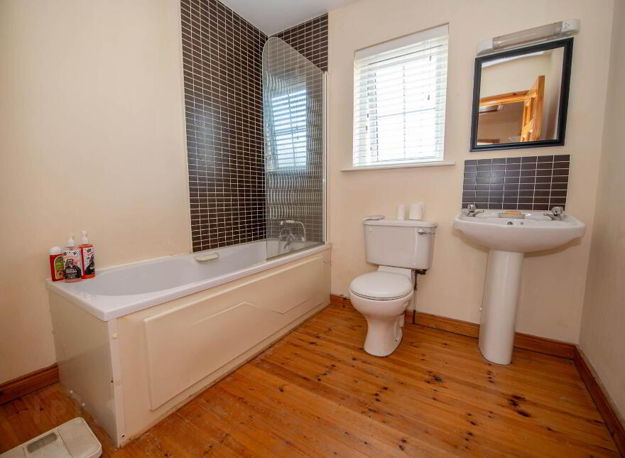 38 Beechwood Park, Convoy, F93X376