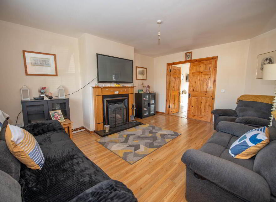38 Beechwood Park, Convoy, F93X376