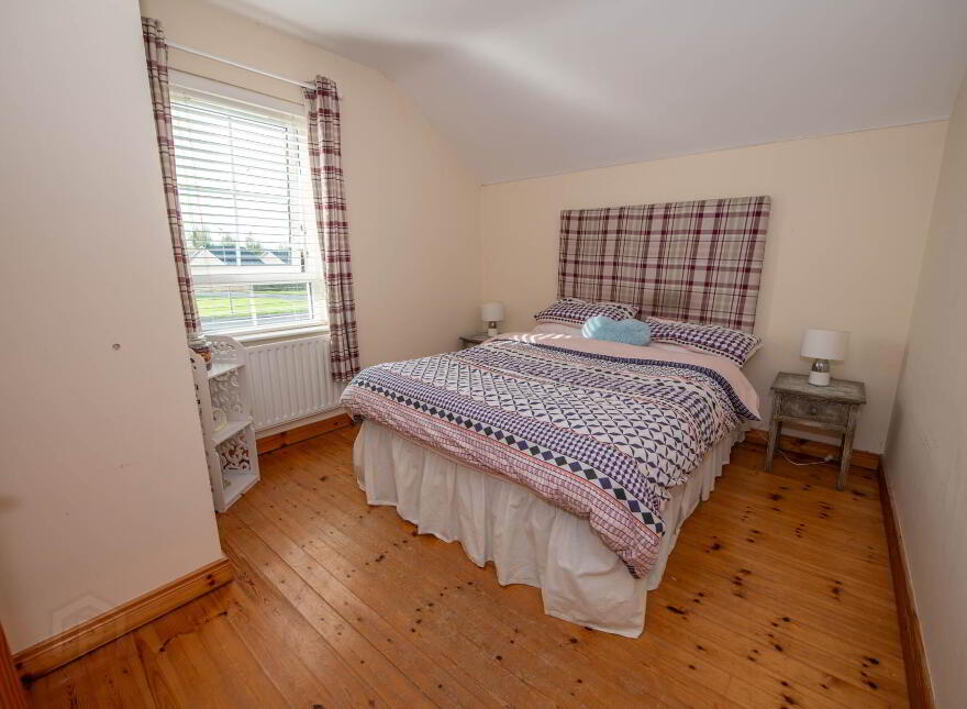 38 Beechwood Park, Convoy, F93X376
