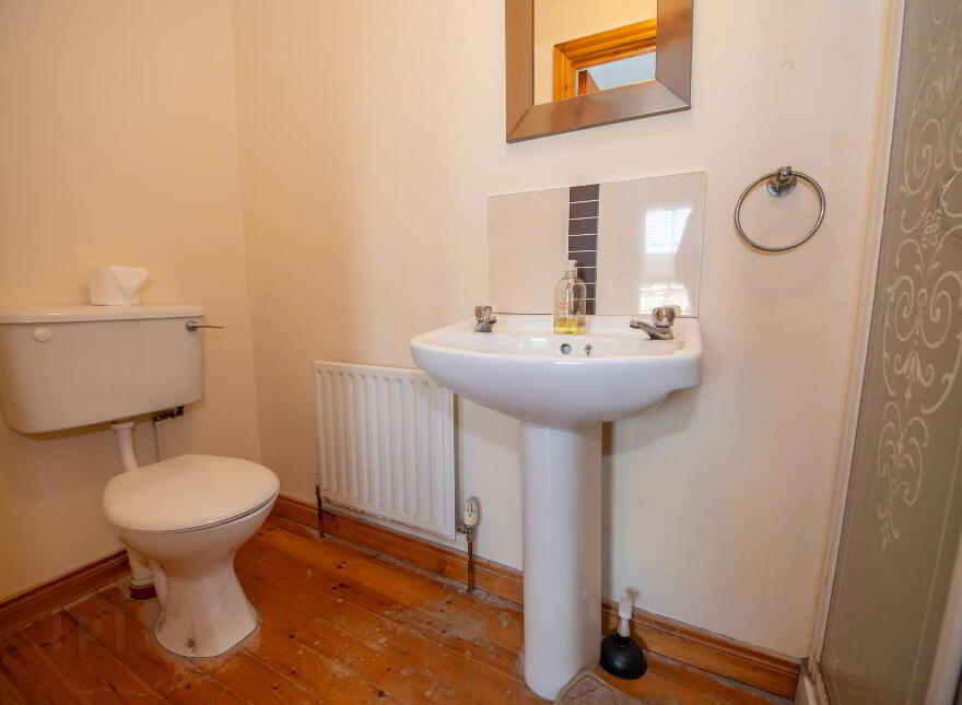 38 Beechwood Park, Convoy, F93X376