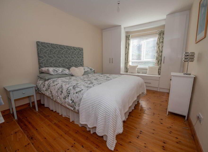38 Beechwood Park, Convoy, F93X376