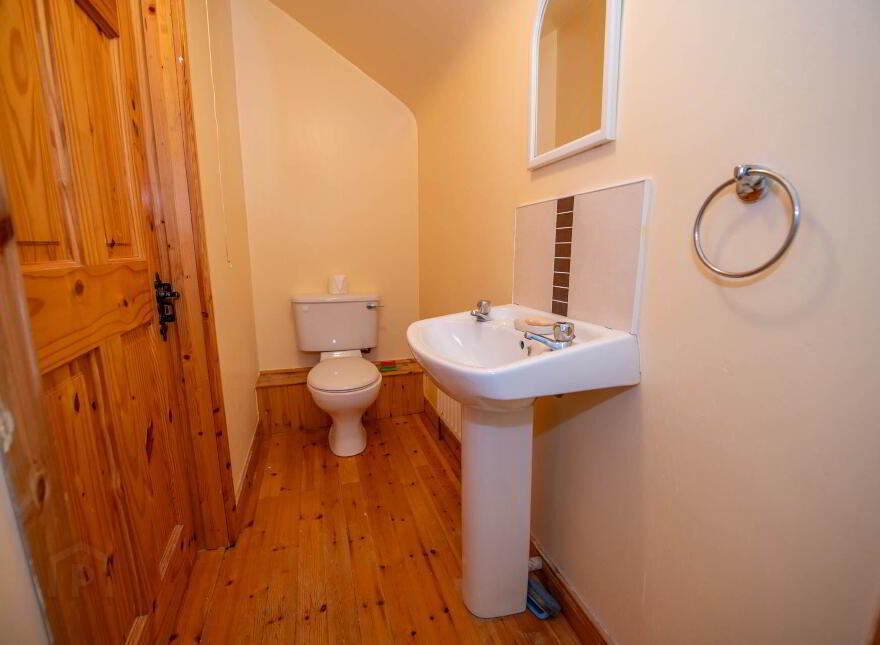 38 Beechwood Park, Convoy, F93X376