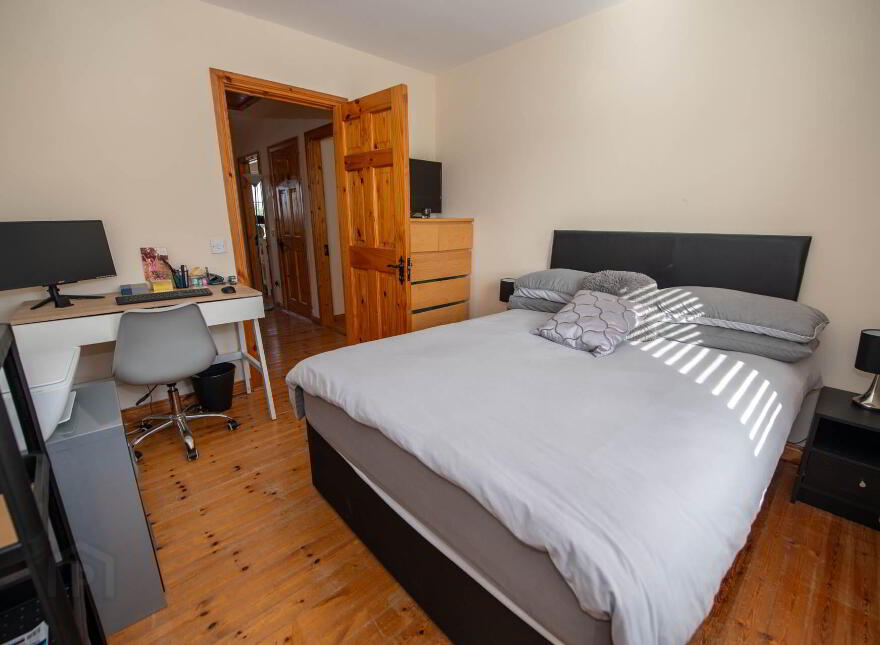 38 Beechwood Park, Convoy, F93X376