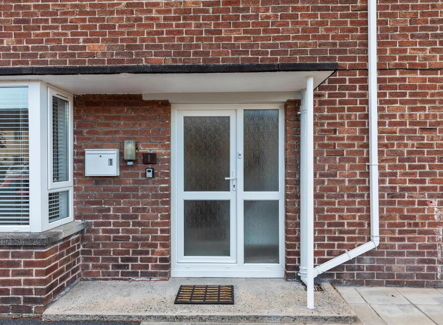 1 Shimna Close, Newtownards, BT23 4PE