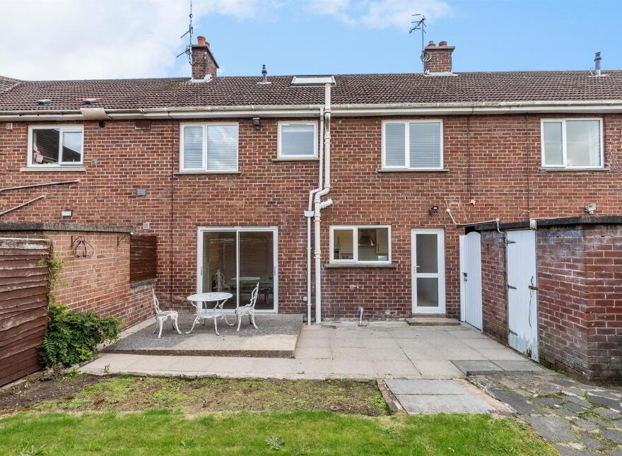 1 Shimna Close, Newtownards, BT23 4PE