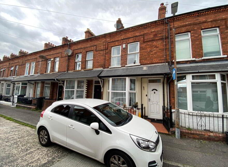 30 Hatton Drive, Belfast, BT6 9BD photo