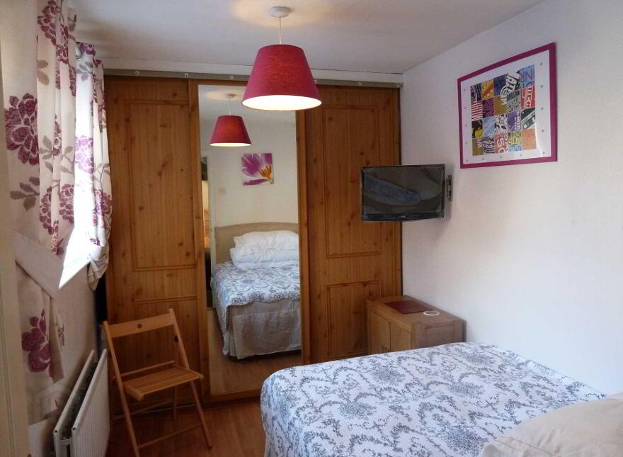 30 Hatton Drive, Belfast, BT6 9BD