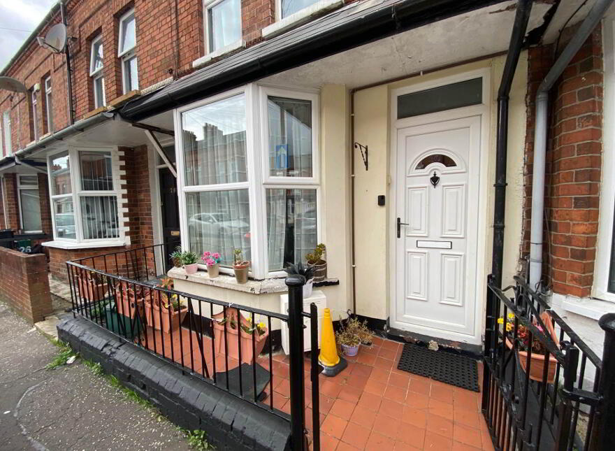 30 Hatton Drive, Belfast, BT6 9BD