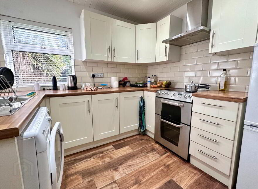 21 Lucerne Parade, Belfast, BT9 5FT