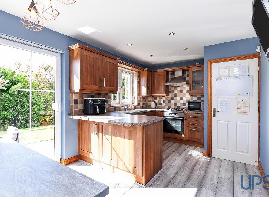 79 Lagmore Glen, Stewarstown Road, Belfast, BT17 0WJ