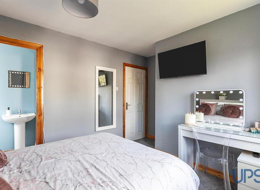 79 Lagmore Glen, Stewarstown Road, Belfast, BT17 0WJ
