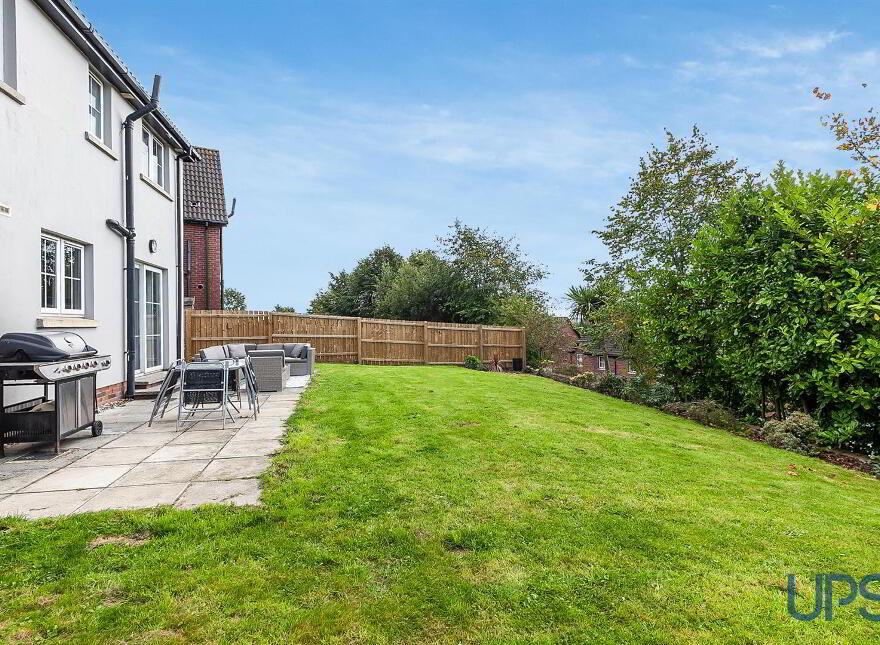 79 Lagmore Glen, Stewarstown Road, Belfast, BT17 0WJ
