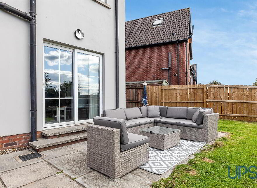 79 Lagmore Glen, Stewarstown Road, Belfast, BT17 0WJ