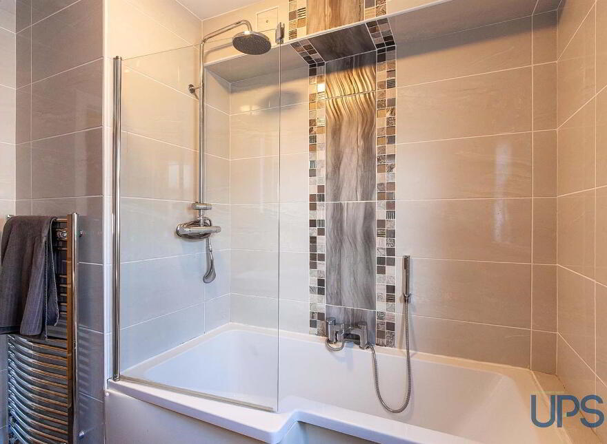12 Mayfield Square, Blacks Road, Belfast, BT10 0QR