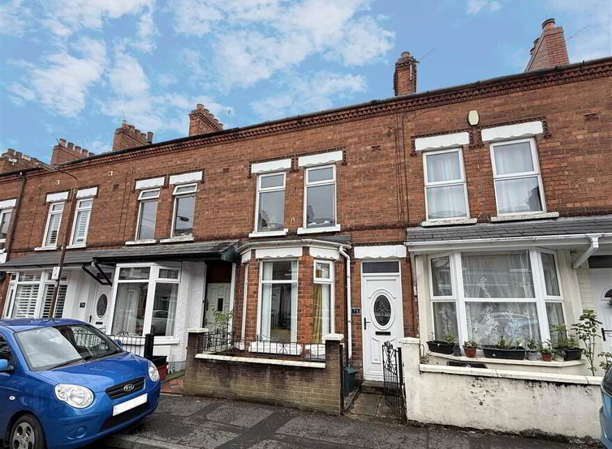 74 Hatton Drive, Belfast, BT6 9BD photo