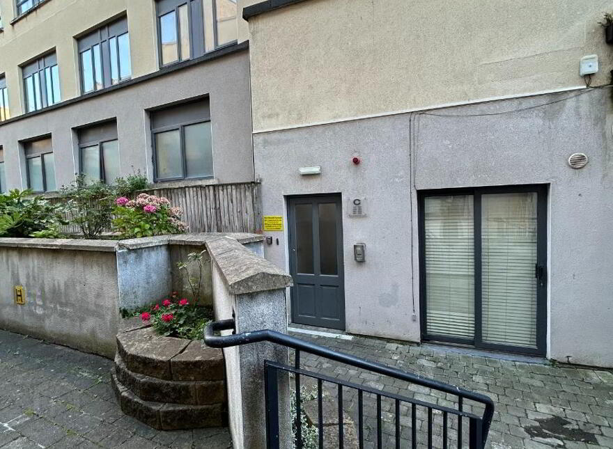 C302 An Tsean Mhargadh, Greelanes, Drogheda, A92Y861 photo