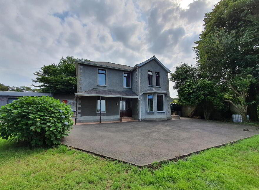 17 Ballycloghan Road, Broughshane, Ballymena, BT43 7JG