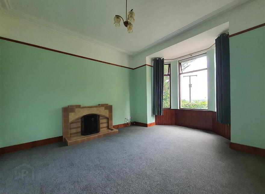 17 Ballycloghan Road, Broughshane, Ballymena, BT43 7JG