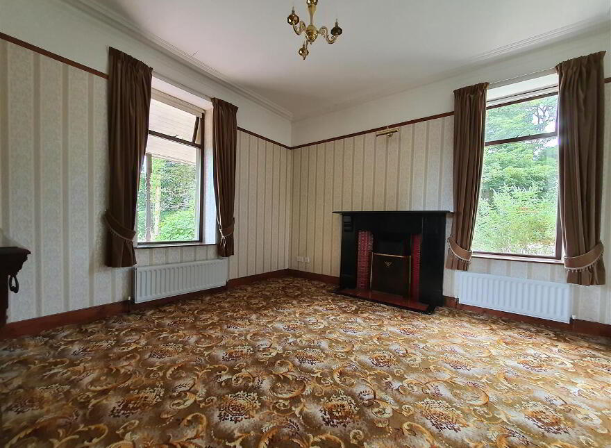17 Ballycloghan Road, Broughshane, Ballymena, BT43 7JG