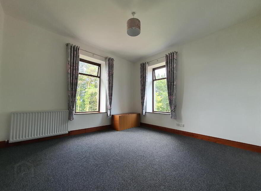 17 Ballycloghan Road, Broughshane, Ballymena, BT43 7JG