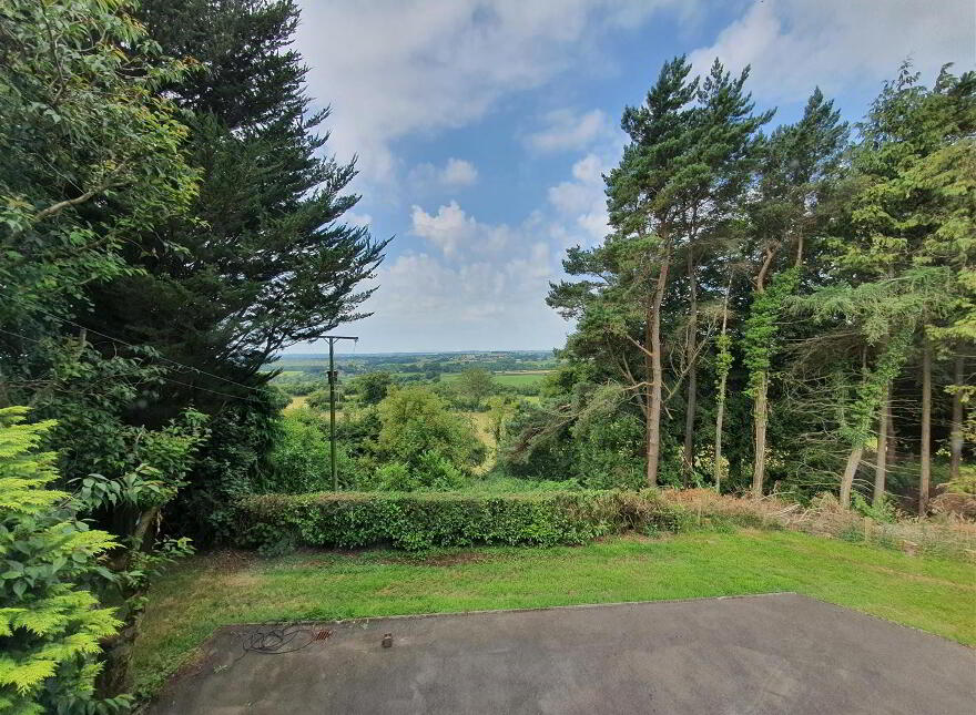17 Ballycloghan Road, Broughshane, Ballymena, BT43 7JG
