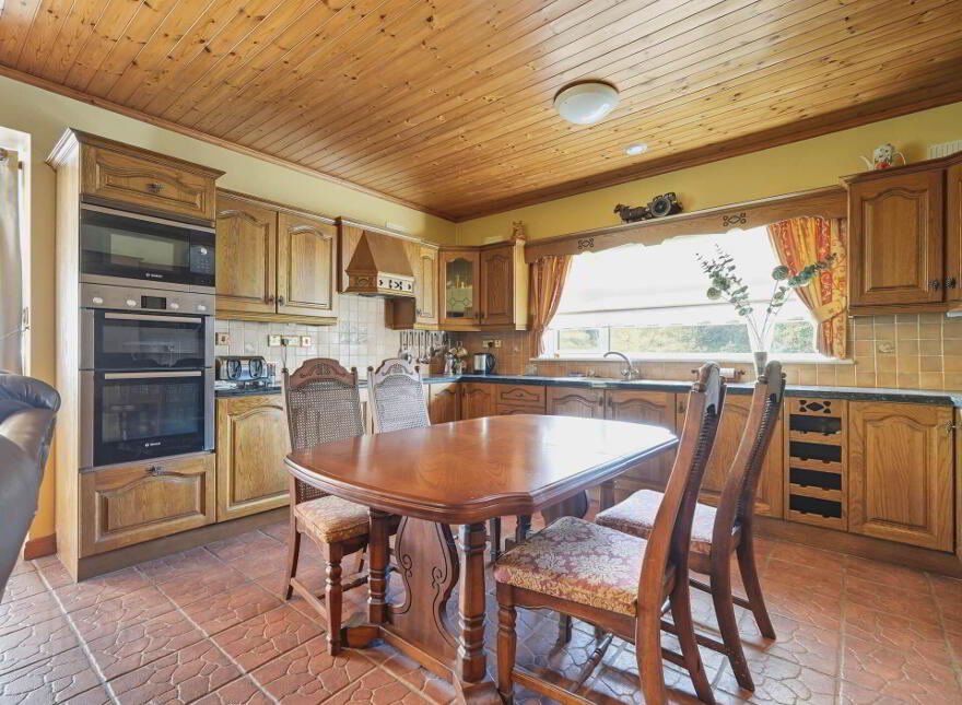 Arcadia, Carnakib, Ower, Headford, H91K0TV