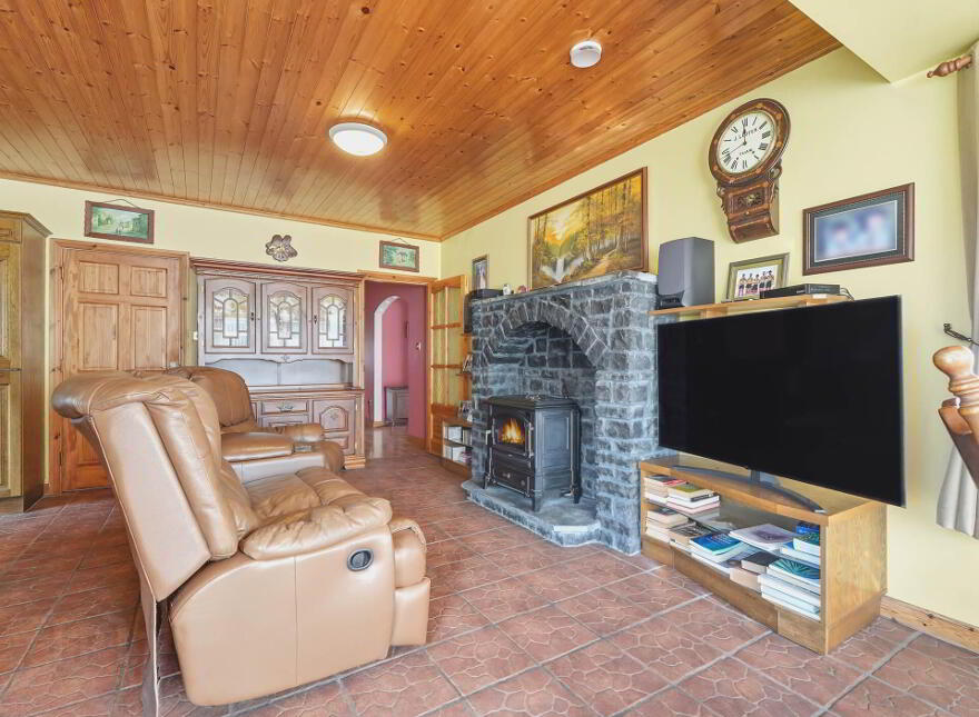 Arcadia, Carnakib, Ower, Headford, H91K0TV