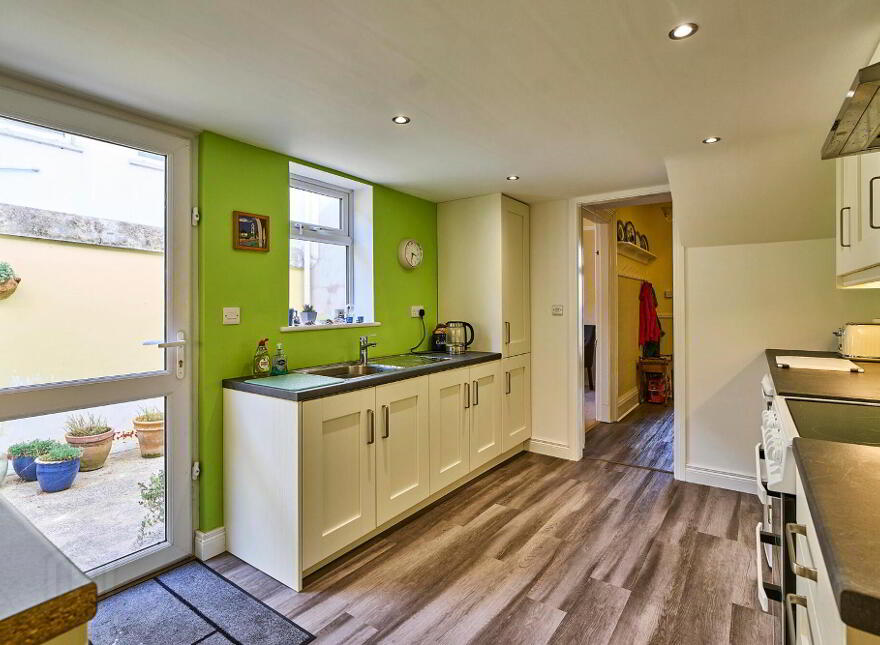 46 Seacliff Road, Bangor, BT20 5EZ