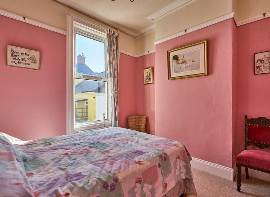 46 Seacliff Road, Bangor, BT20 5EZ