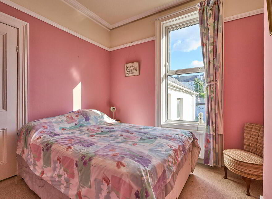 46 Seacliff Road, Bangor, BT20 5EZ