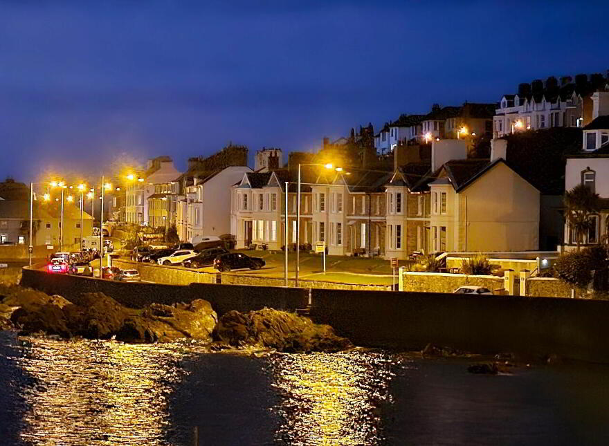 46 Seacliff Road, Bangor, BT20 5EZ